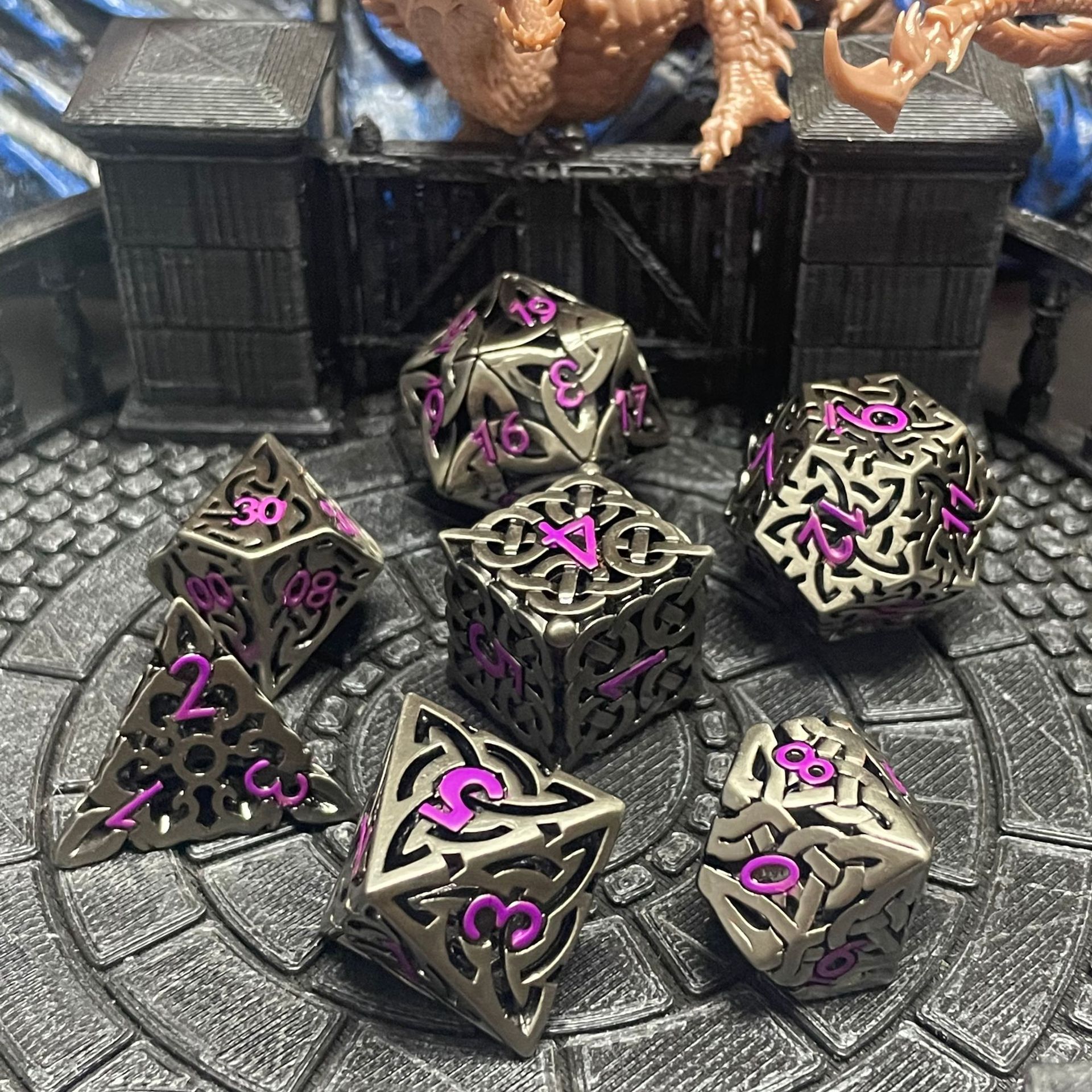 7 Pcs Cosplay D4-D20 DND Brass - Dice Set Polyhedral review and price