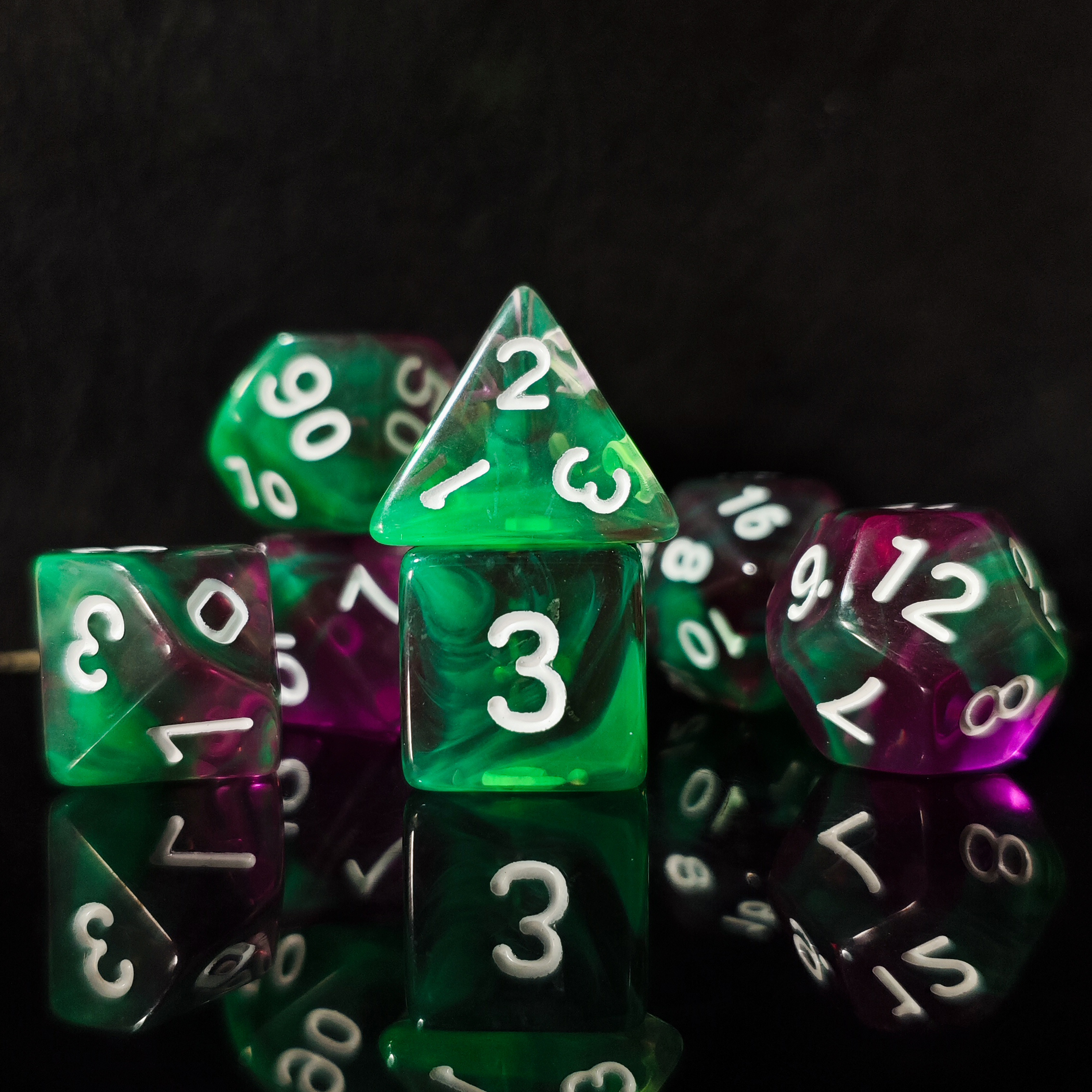 7Pcs blend color Purple & Gree - Dice Set Polyhedral review and price