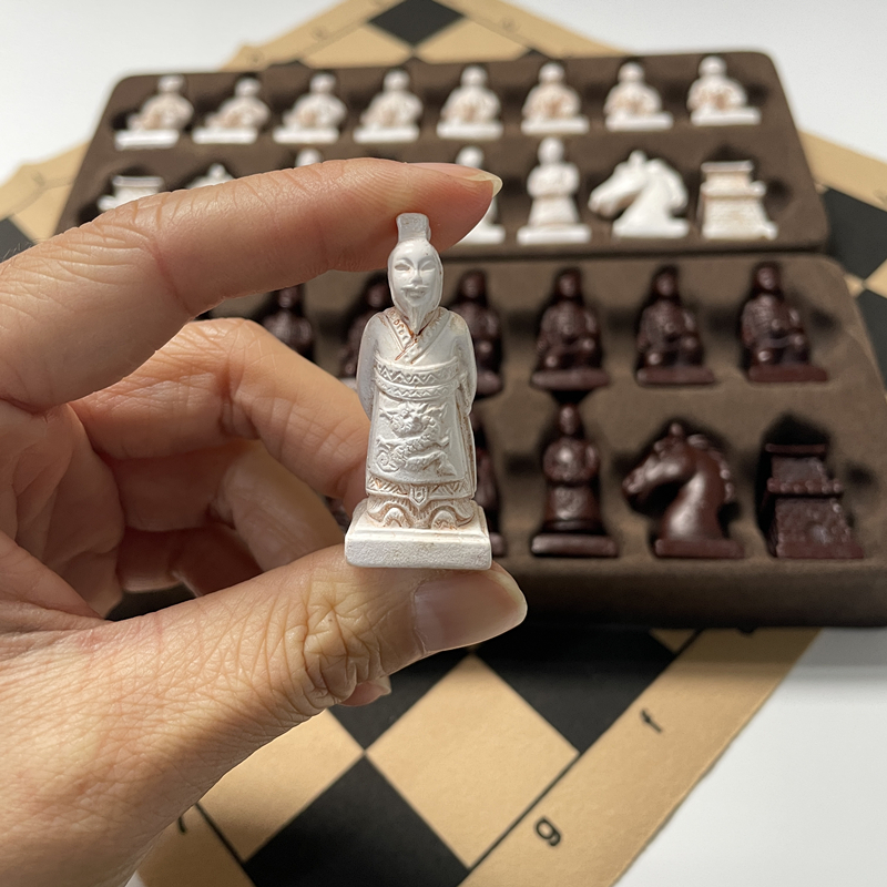 New design of small-sized ches - Board Game Festival review and price