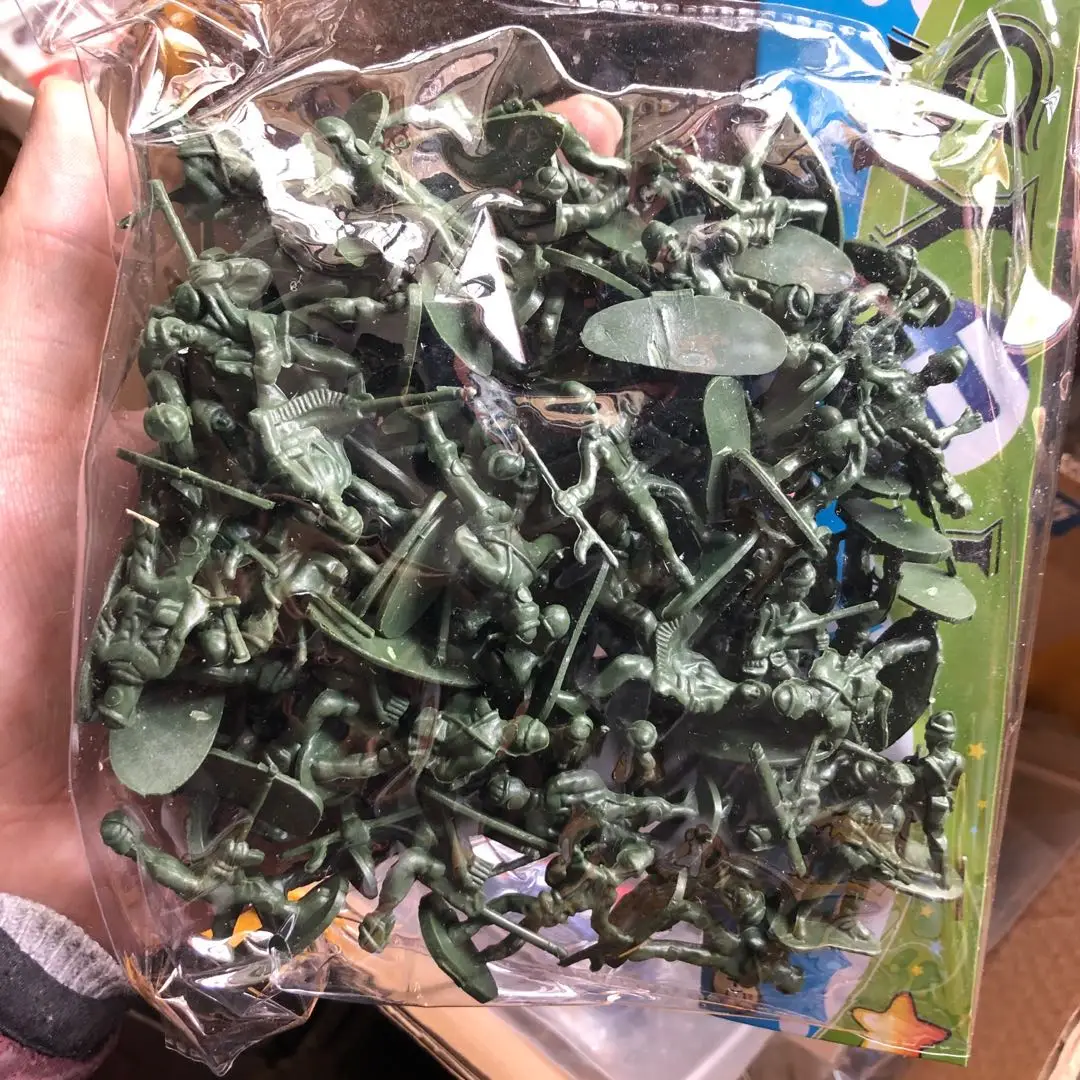 100pcs/lot Hot Bag Soldier Toy - Board Game Risk review and price
